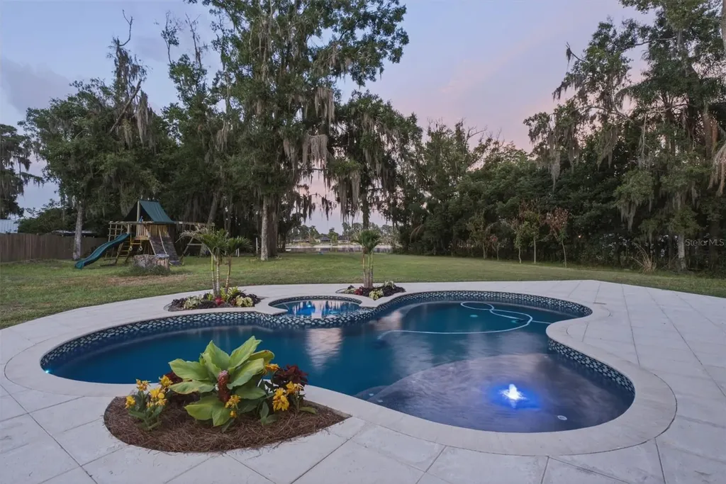 19715 Deer Lake Road Lutz FL 33548