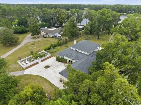 19715 Deer Lake Road Lutz FL 33548
