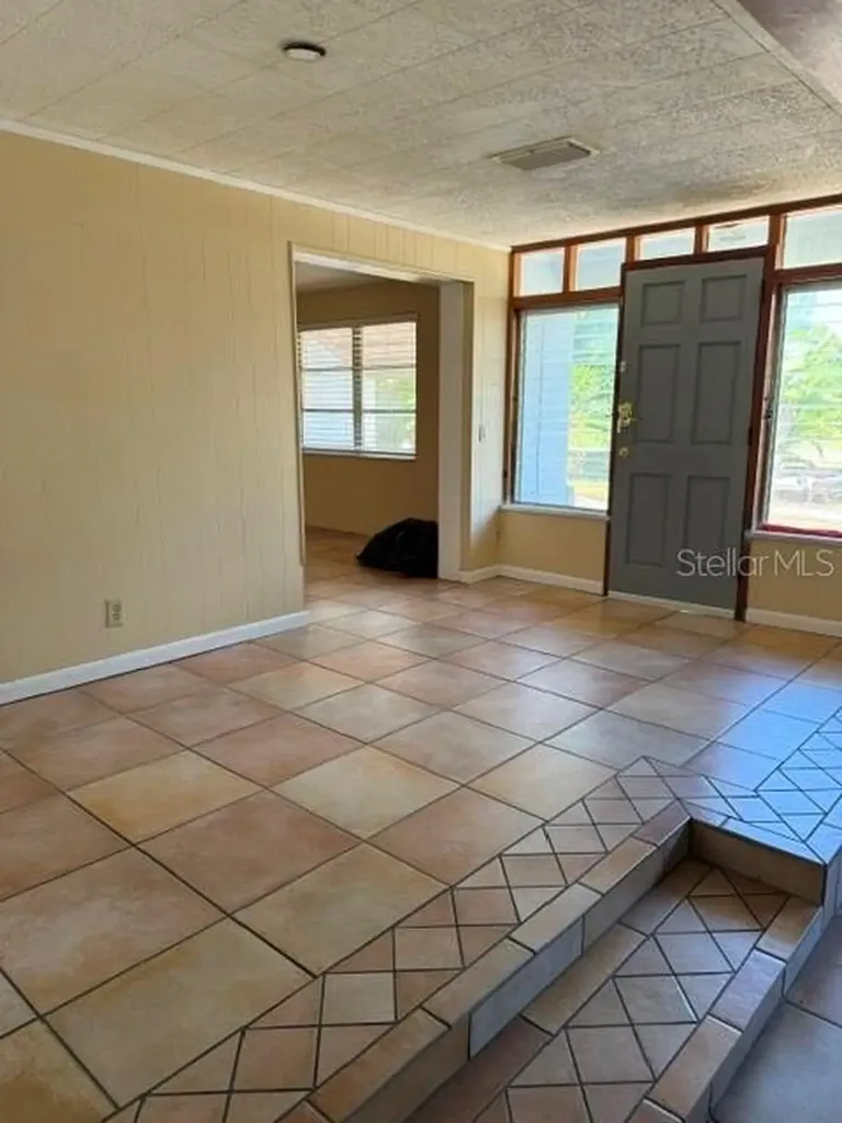 210 47th Street W Bradenton FL 34209
