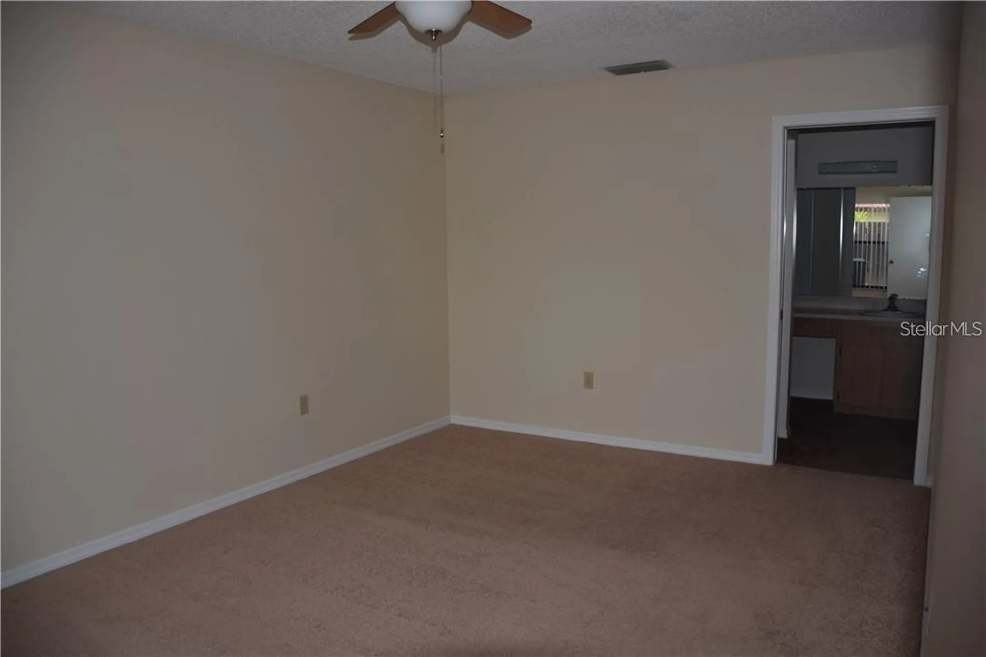 470 Hunter Circle Kissimmee FL 34758