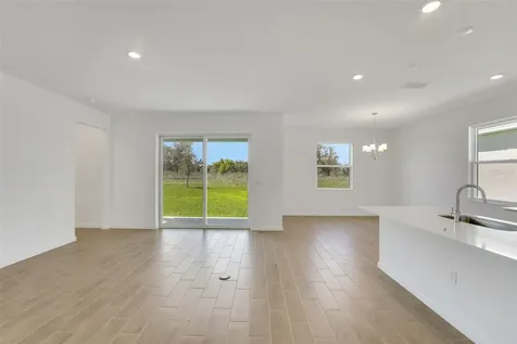 280 Meredith Boulevard Winter Haven FL 33881