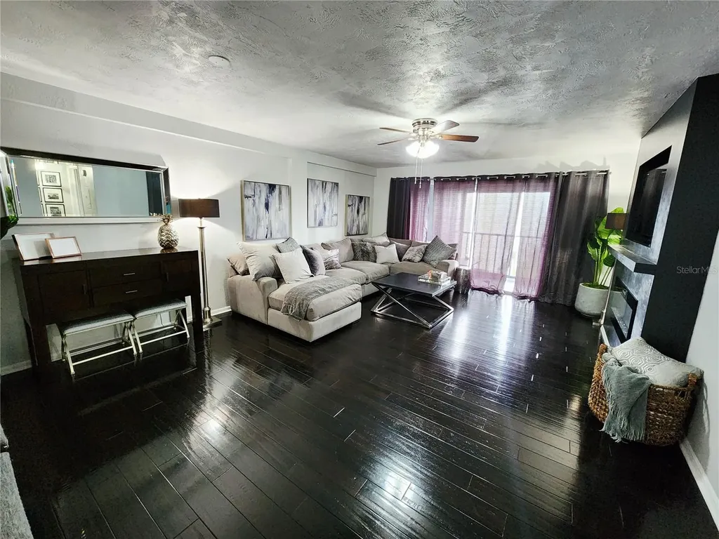 4651 1st Street NE St Petersburg FL 33702