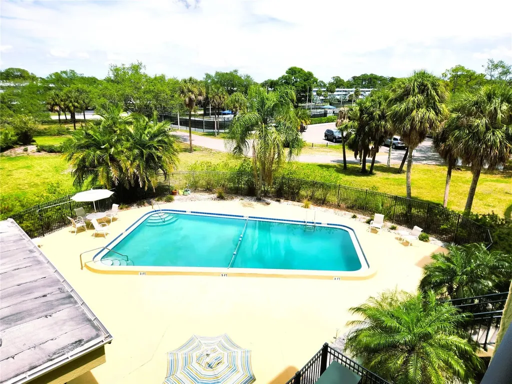 4651 1st Street NE St Petersburg FL 33702