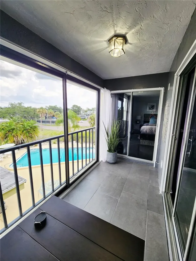 4651 1st Street NE St Petersburg FL 33702