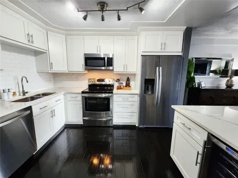 4651 1st Street NE St Petersburg FL 33702