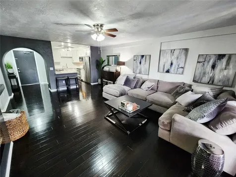4651 1st Street NE St Petersburg FL 33702