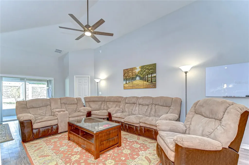 6731 Castle Green Place Zephyrhills FL 33541