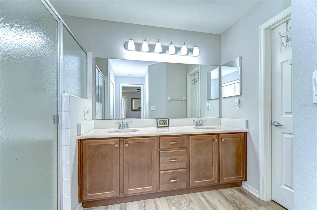 6731 Castle Green Place Zephyrhills FL 33541