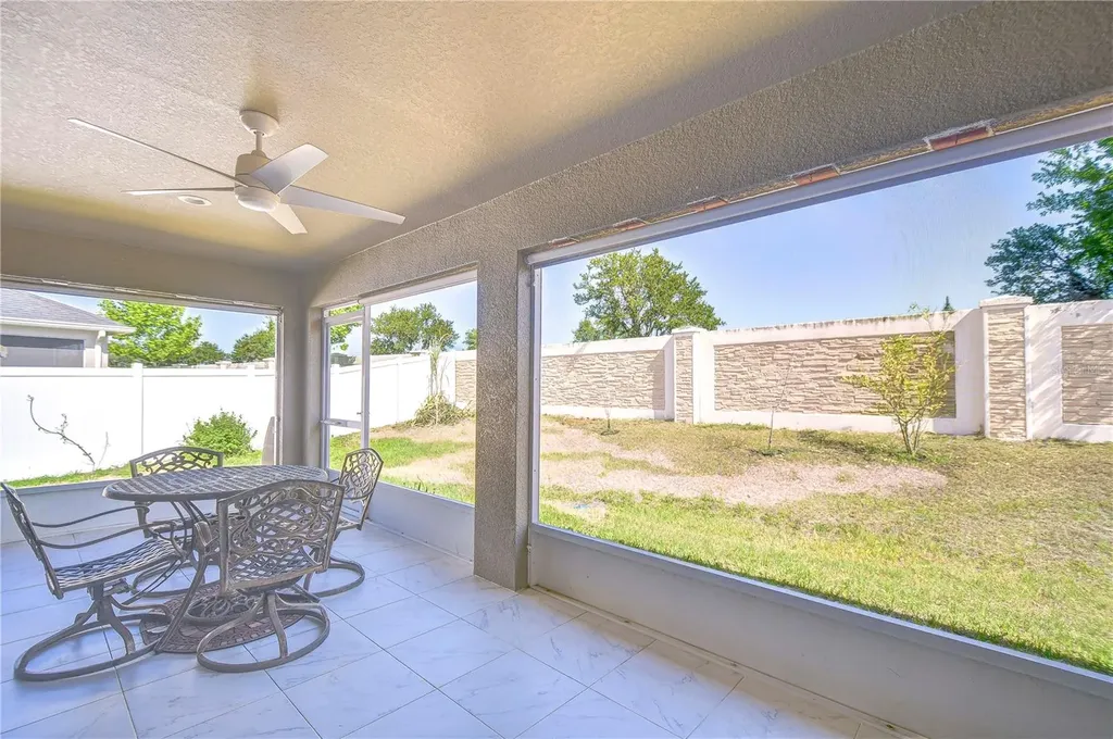 6731 Castle Green Place Zephyrhills FL 33541