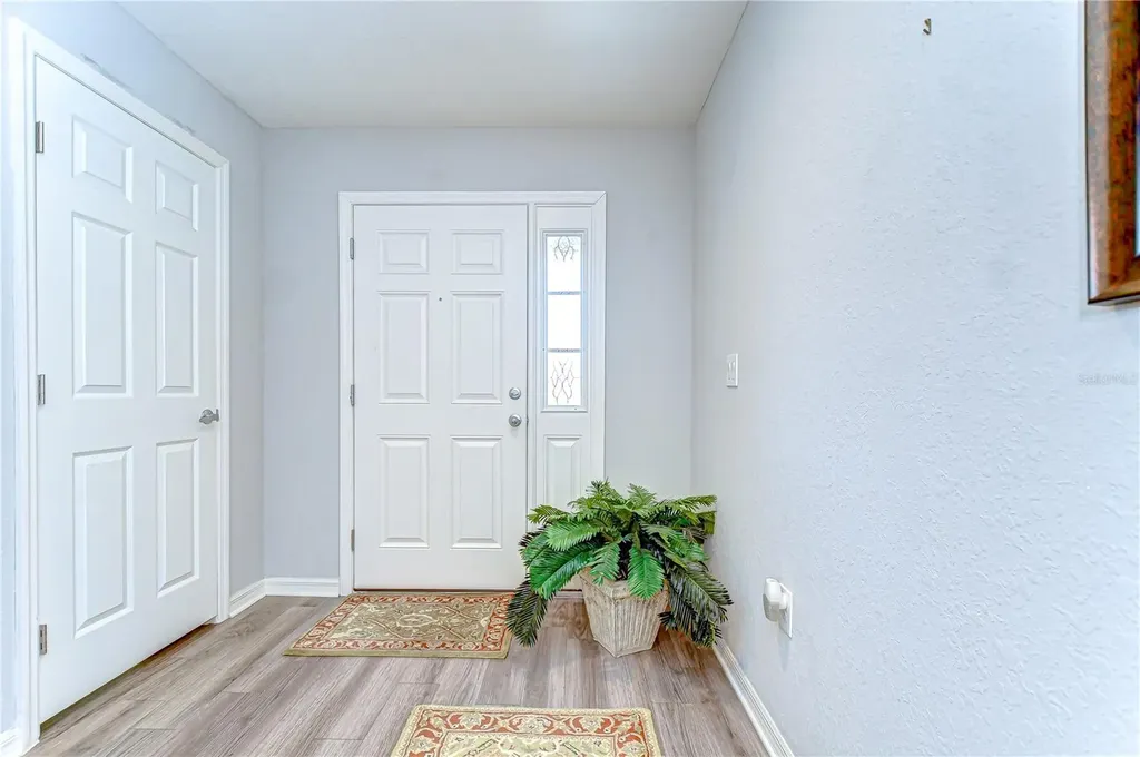 6731 Castle Green Place Zephyrhills FL 33541