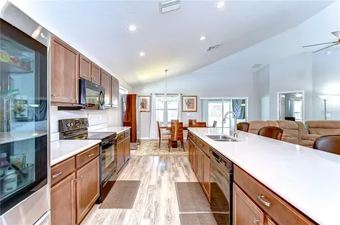 6731 Castle Green Place Zephyrhills FL 33541