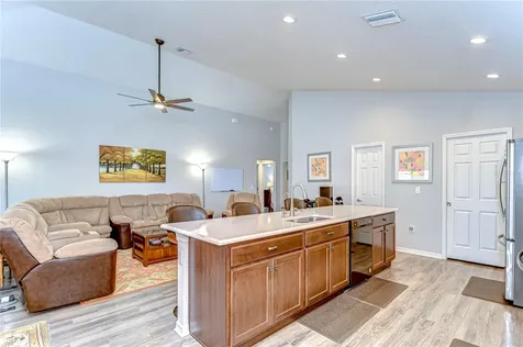 6731 Castle Green Place Zephyrhills FL 33541