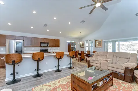 6731 Castle Green Place Zephyrhills FL 33541