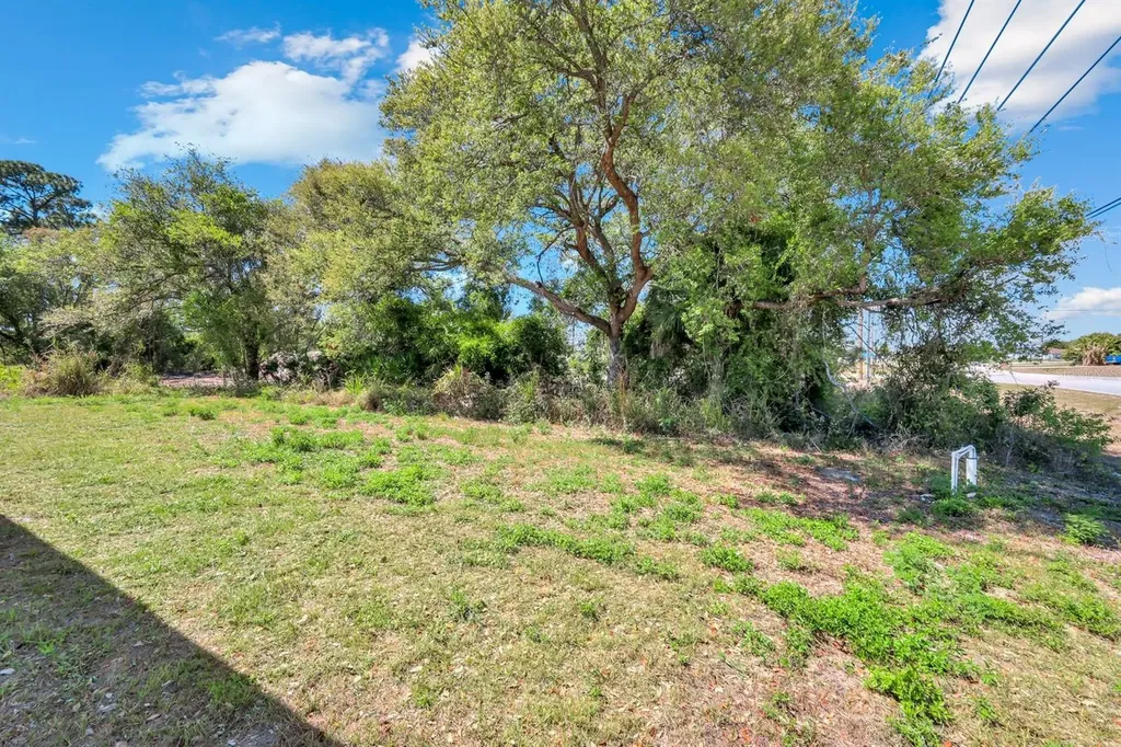 100 Parish Drive Lehigh Acres FL 33974