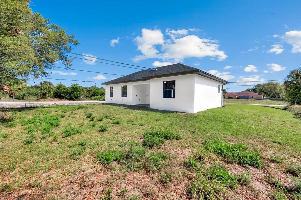 100 Parish Drive Lehigh Acres FL 33974
