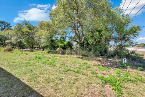 100 Parish Drive Lehigh Acres FL 33974