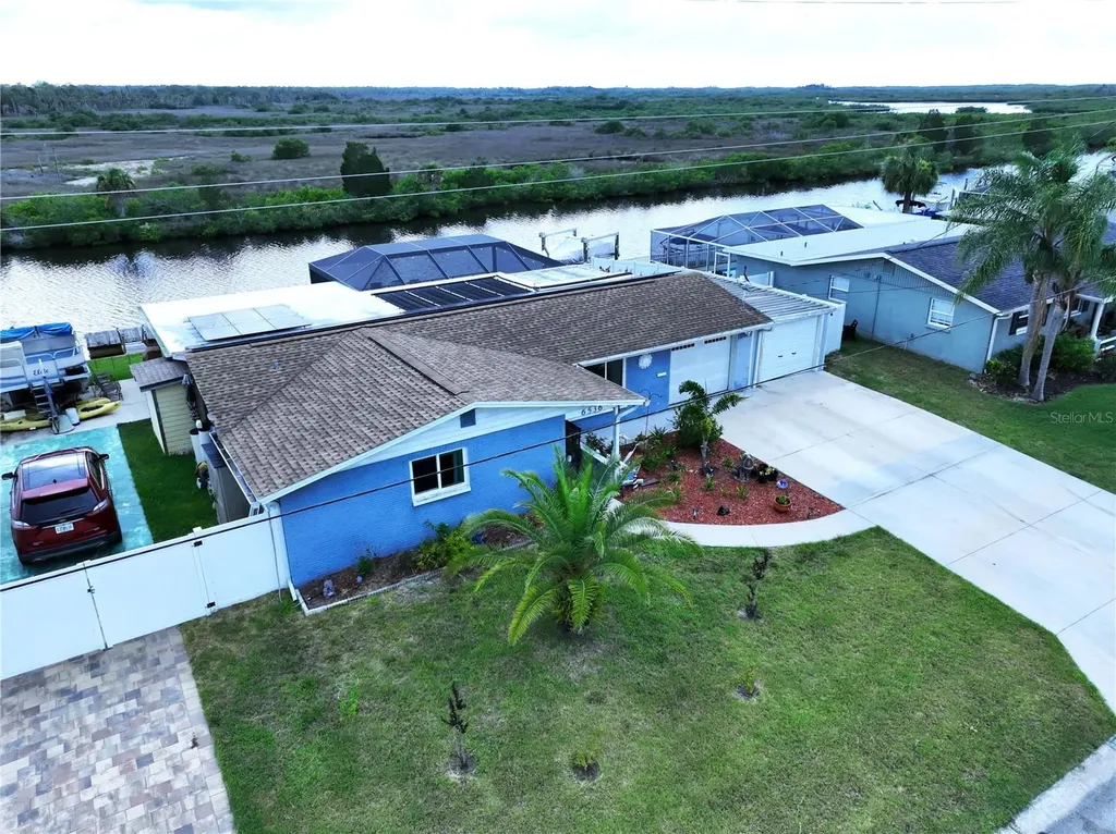 6536 Leeside Isle Hudson FL 34667