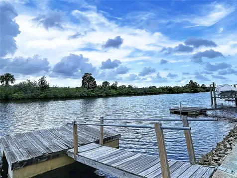 6536 Leeside Isle Hudson FL 34667