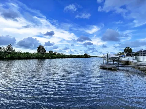 6536 Leeside Isle Hudson FL 34667