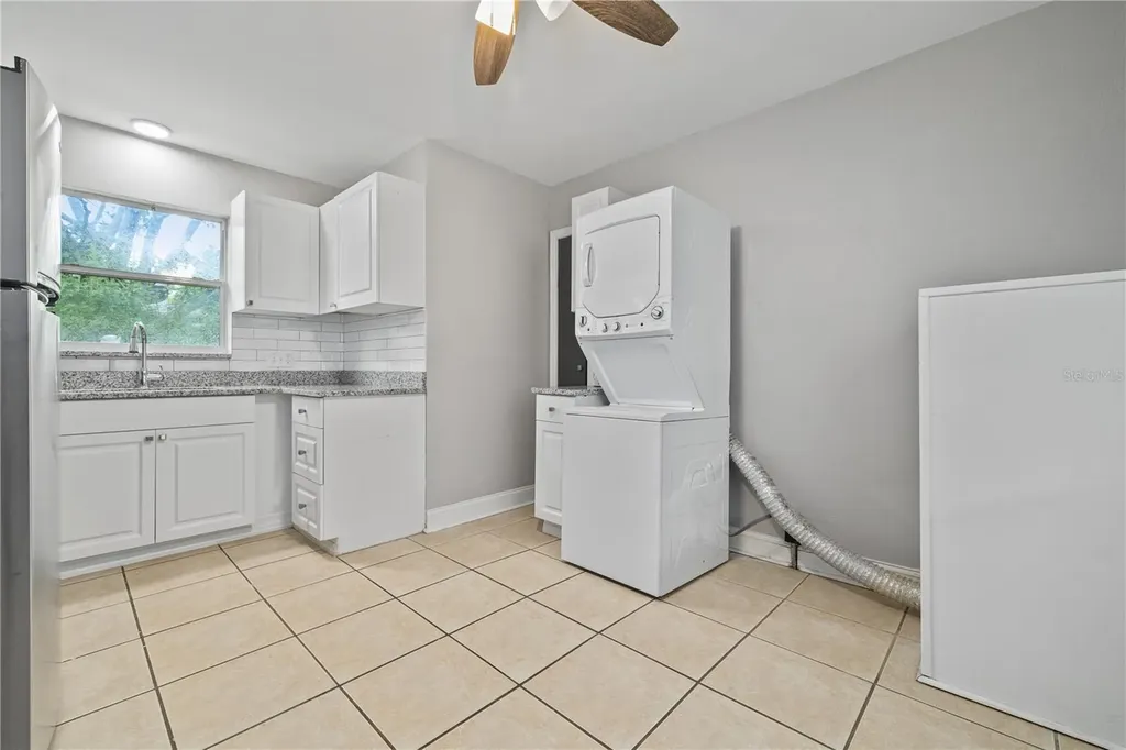 917 30th Avenue N St Petersburg FL 33704