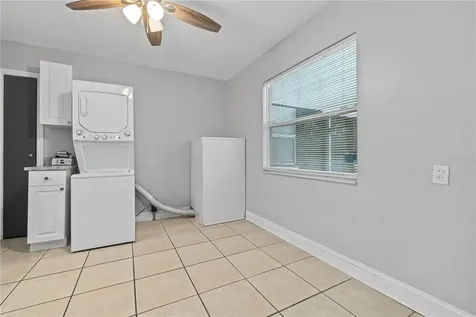 917 30th Avenue N St Petersburg FL 33704