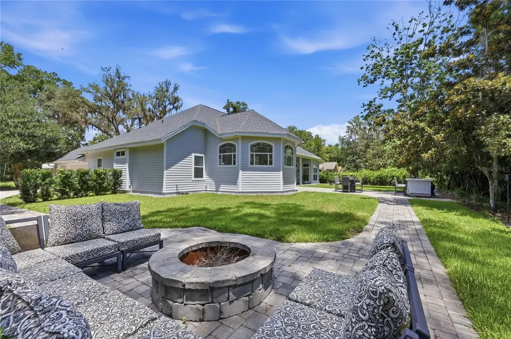 5117 NW 55th Street Gainesville FL 32653