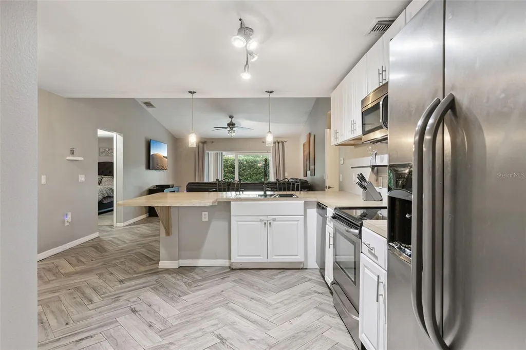2011 Excalibur Drive Orlando FL 32822