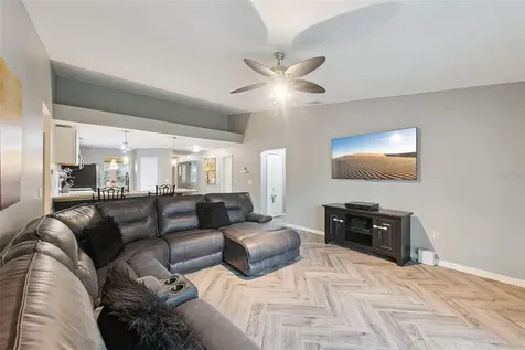 2011 Excalibur Drive Orlando FL 32822