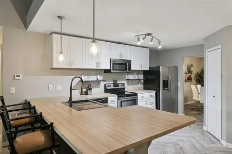 2011 Excalibur Drive Orlando FL 32822
