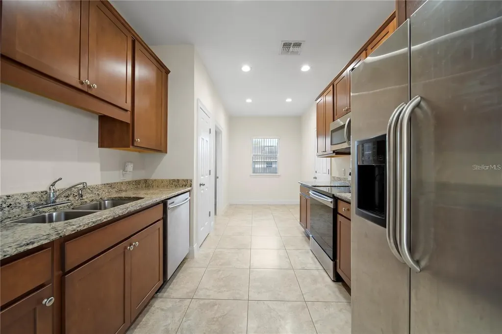 14 Ferguson Drive Orlando FL 32805