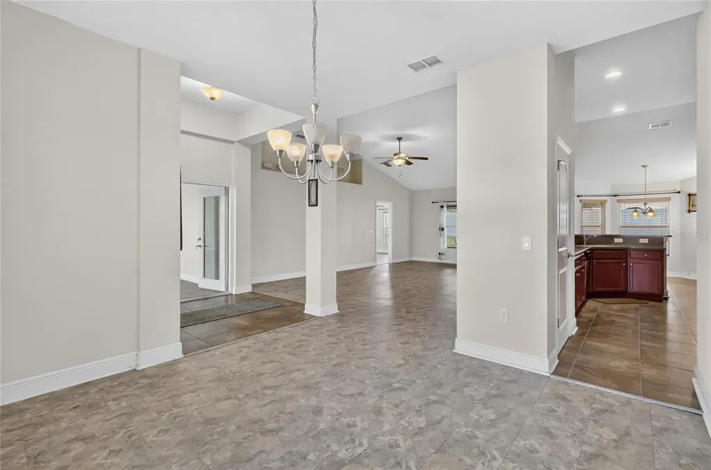 1097 Normandy Heights Circle Winter Haven FL 33880