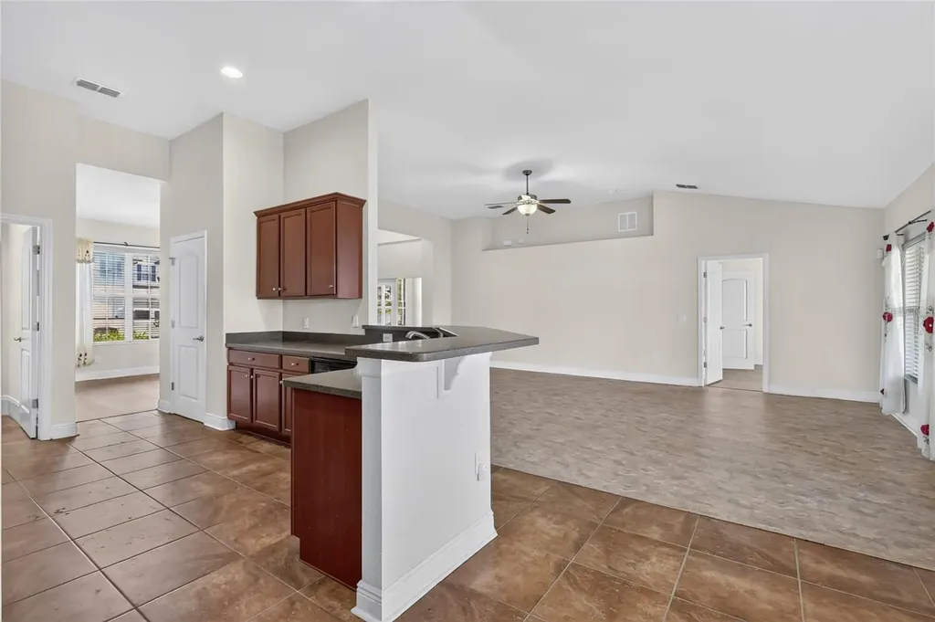 1097 Normandy Heights Circle Winter Haven FL 33880