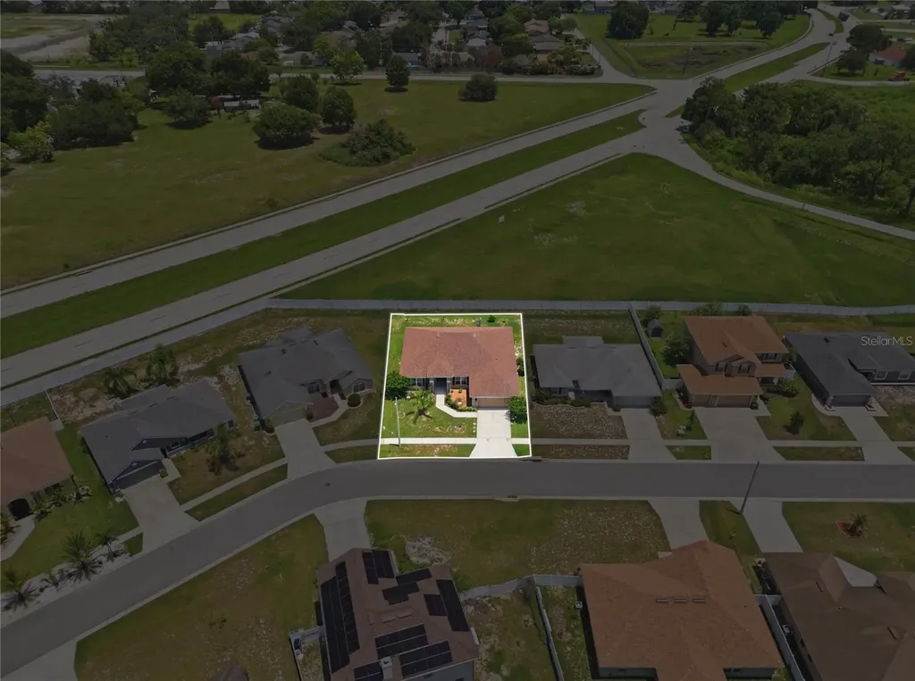 1097 Normandy Heights Circle Winter Haven FL 33880