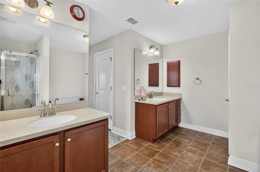 1097 Normandy Heights Circle Winter Haven FL 33880