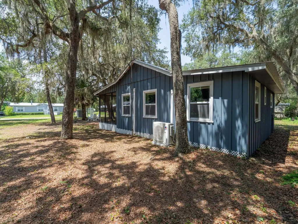 17649 NE 246 Place Fort Mc Coy FL 32134
