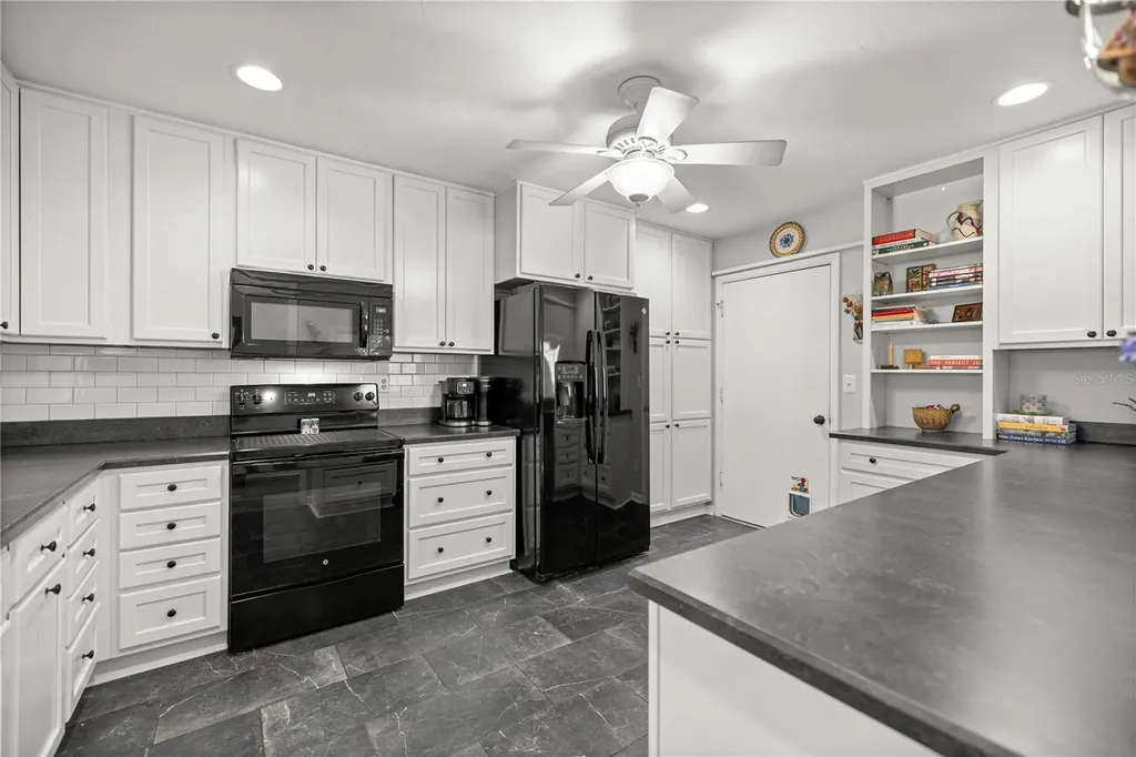 1598 NW 19th Circle Gainesville FL 32605