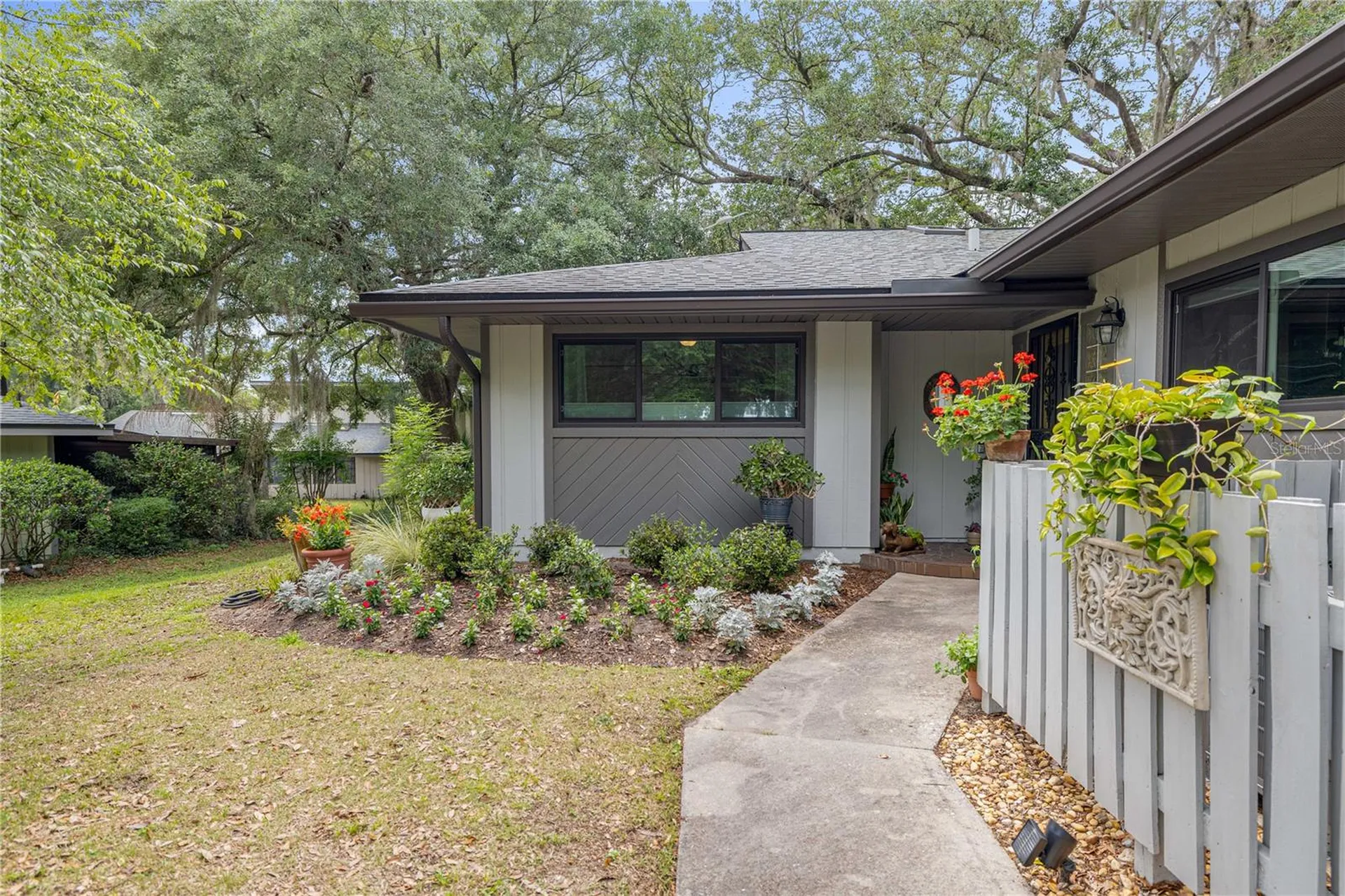 1598 NW 19th Circle Gainesville FL 32605