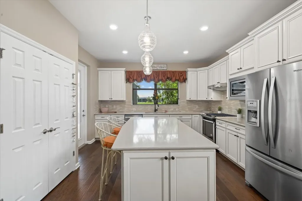 17011 Hampton Falls Terrace Lakewood Ranch FL 34202