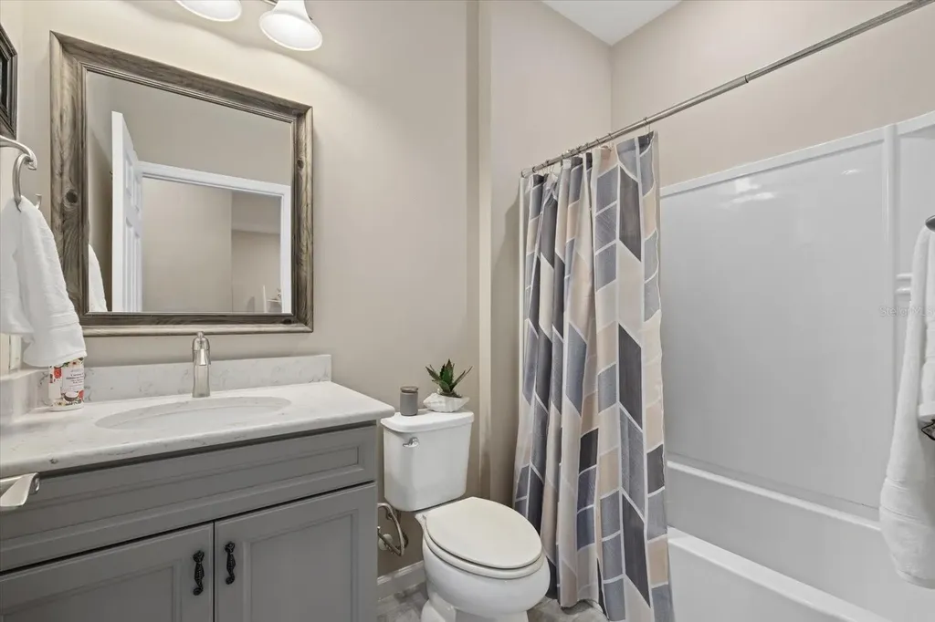 17011 Hampton Falls Terrace Lakewood Ranch FL 34202