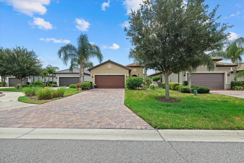 17011 Hampton Falls Terrace Lakewood Ranch FL 34202