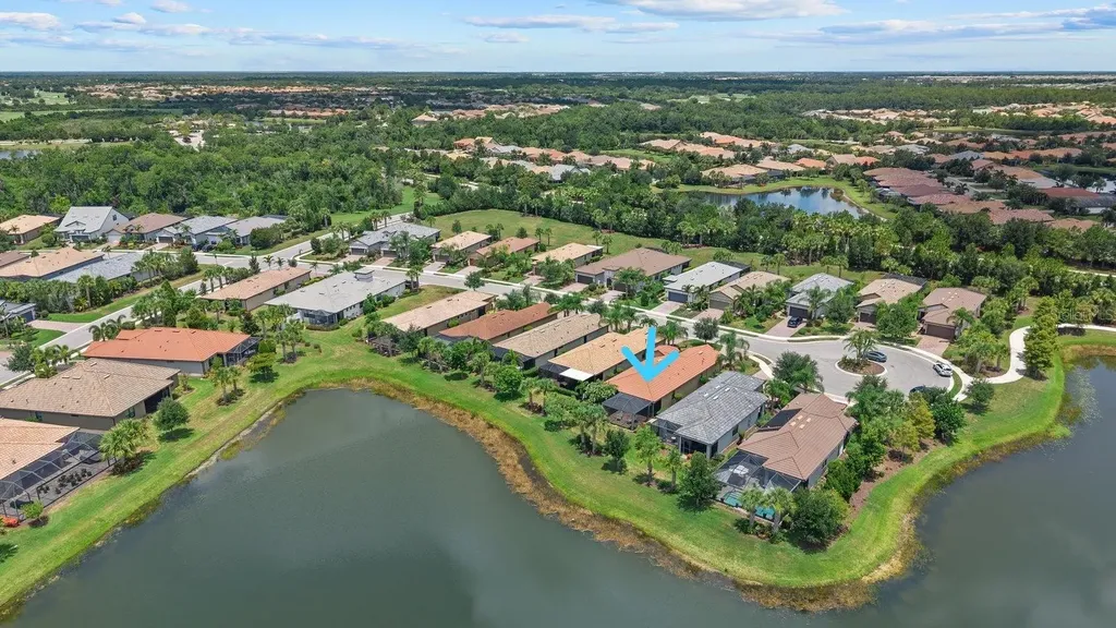 17011 Hampton Falls Terrace Lakewood Ranch FL 34202