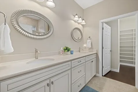17011 Hampton Falls Terrace Lakewood Ranch FL 34202