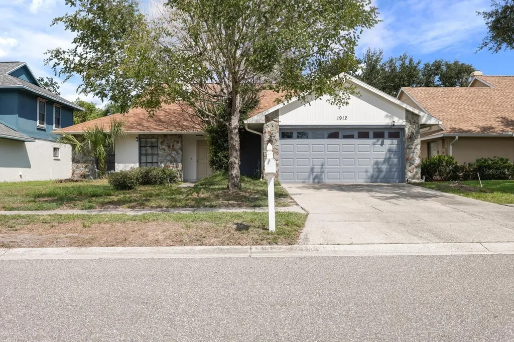 1912 Firethorn Court Brandon FL 33511