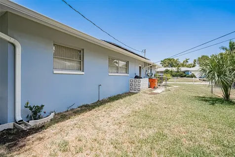 14570 Tanglewood Drive Largo FL 33774