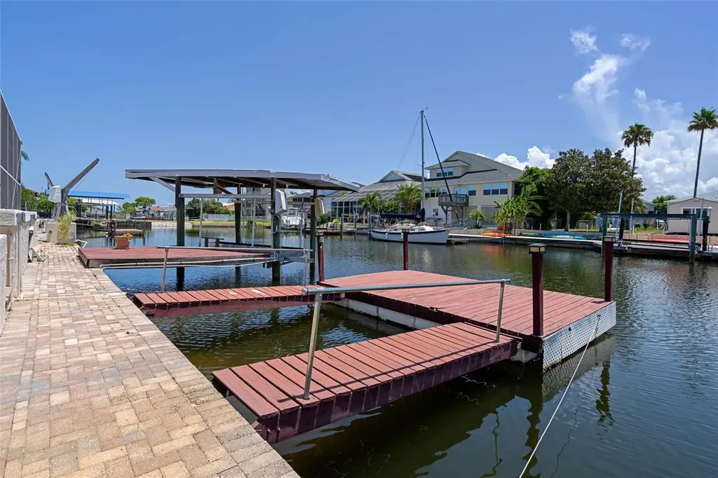 15602 Century Drive Hudson FL 34667