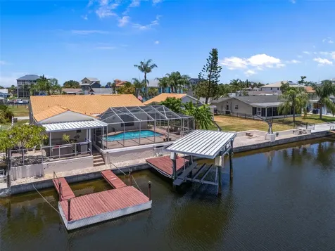 15602 Century Drive Hudson FL 34667