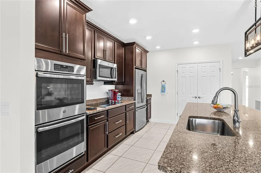 4851 Pearl Lake Court Kissimmee FL 34758
