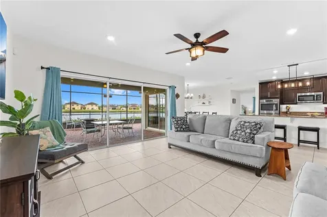 4851 Pearl Lake Court Kissimmee FL 34758