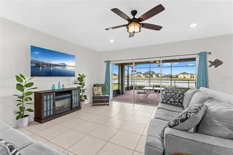 4851 Pearl Lake Court Kissimmee FL 34758