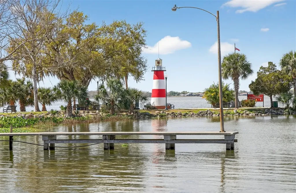 660 Oleander Street Mount Dora FL 32757